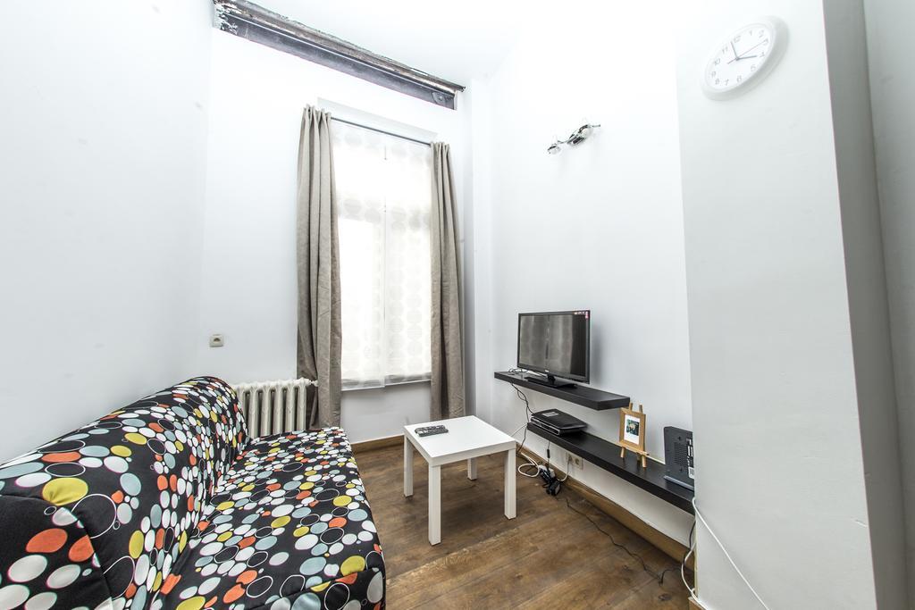 Rentbynight Aparthotel Brussels Bilik gambar